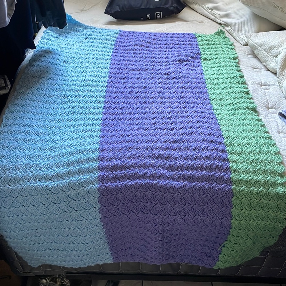 Crocheted blanket